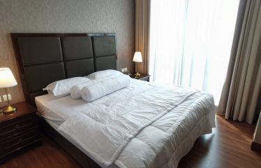 Apartment Pakubuwono View 2BR Fully Furnished (Middle Floor)